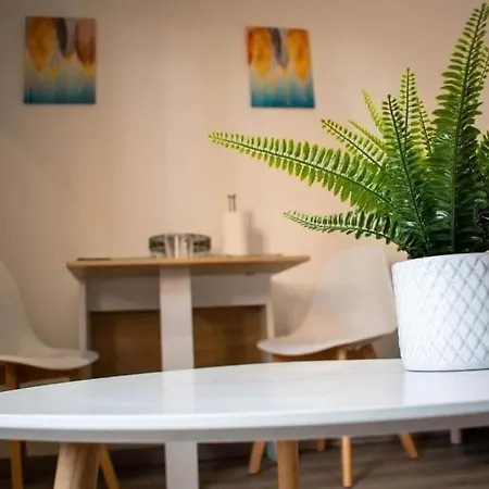 Confortable Tv Centre * Louviers