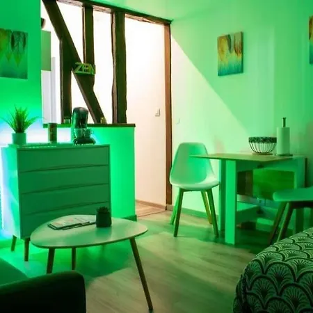 公寓 Confortable Tv Centre 卢维耶