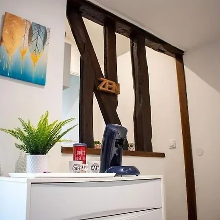 Confortable Tv Centre 公寓 卢维耶